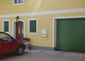 Роллетные ворота для гаража